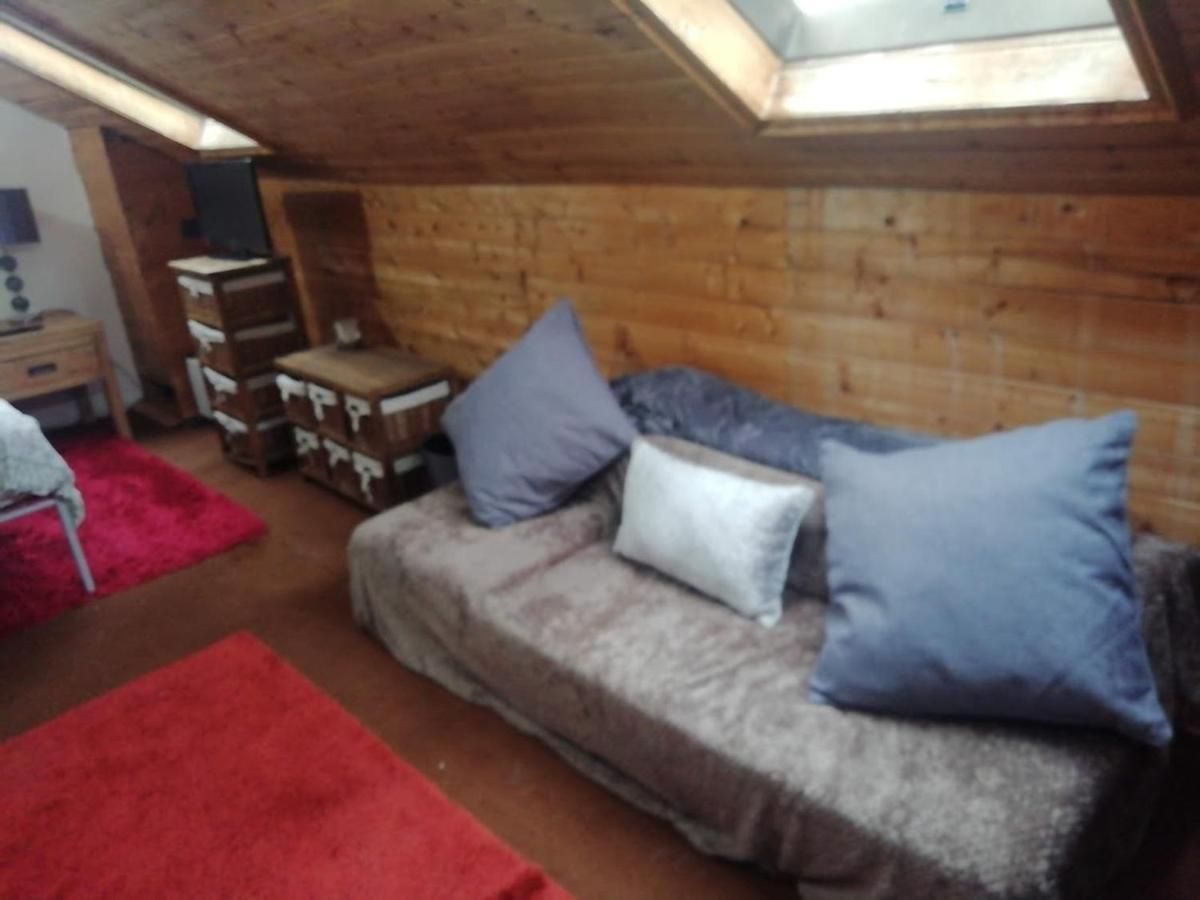 Cozy Loft In Bushey, 20 Mins By Train To Euston London Apartamento Exterior foto